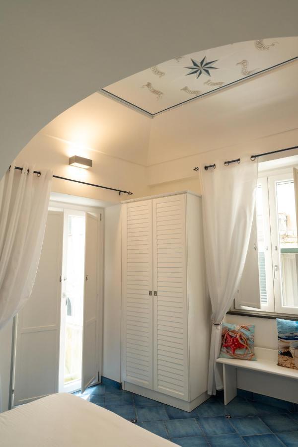 Ferienwohnung Scirocco - Amazing Flat With Terrace In The Center Amalfi Exterior foto